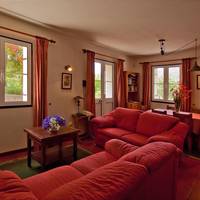 Cottage (6 Adults)