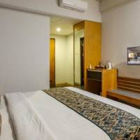 Eager King Room - Free Return Airport Transfer