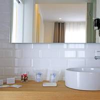 Deluxe Room (1 adult)