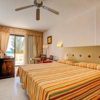 Double Room with Sea View (2 Adults + 1 Child)