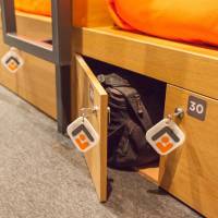 Single Lower Capsule (24-hour Accommodation)