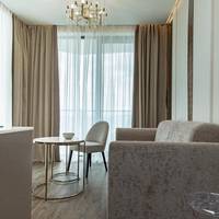 Suite with Garden View