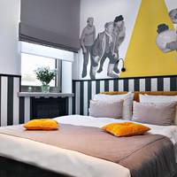 Standard Queen Room
