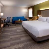 Corner King Room with Sofa Bed - Non-Smoking