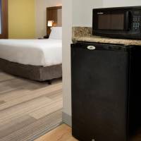 King Room with Tub - Mobility Access/Hearing Accessible