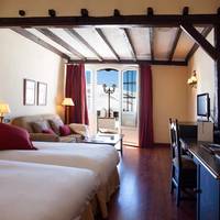 Superior Double or Twin Room with Mountain View (2 Adults + 1 Child)