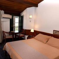 Double Room with Partial Sea View