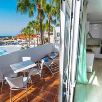 Deluxe Penthouse with Sea View
