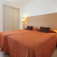 One-Bedroom Apartment (2 Adults + 2 Children)