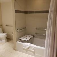 King Suite with Bath Tub - Mobility Accessible