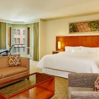 Premium, Studio Suite, 1 King, Alternate bed: sofa bed
