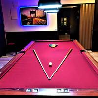 2 Bedroom Suite with Billiard and Sauna