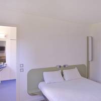 Double Room with 1 Double Bed