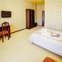 Triple Room with Pool View