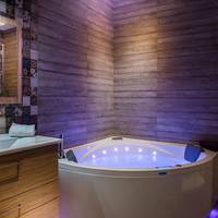 Double Room with Spa Bath