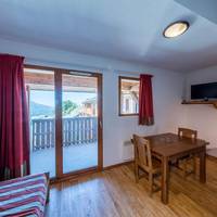 Studio (4 Adults)