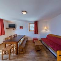 Two-Bedroom Apartment (10 adults)
