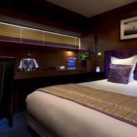 Suite with Hot Tub