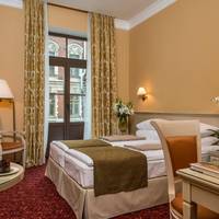 Junior Suite with Twin Beds