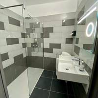 Triple Room with Courtyard View