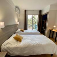 Double or Twin Room with Partial Sea View