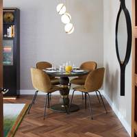 Superior One-Bedroom Apartment