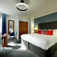 Deluxe Gold King Room