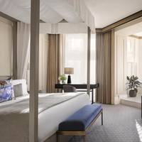 Corner King Suite