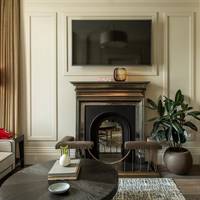 One-Bedroom King Suite