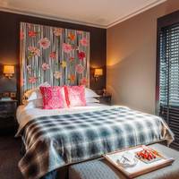 Petite Double Room