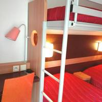 Triple Room with 3 Single Beds