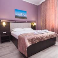 Large Double Room with Private Bathroom