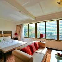Non Smoking - Premier King Room with Garden View