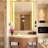 Deluxe Twin Room with View