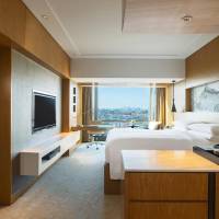 Club King Room with Lounge Access
