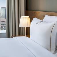 One-Bedroom Suite with Panoramic View