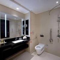 King Guest Room - Mobility Accessible