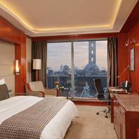 Club Skyline View King Room