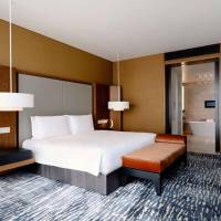Deluxe King Suite