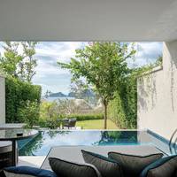 Deluxe Garden Pool Suite King