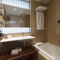 Suite with River View