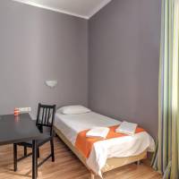 Single Room with Shared Bathroom