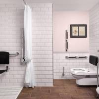 King Room with Accessible Roll in Shower