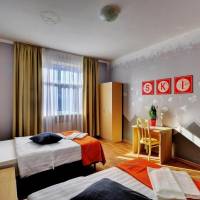 Superior Twin Room with Shared Bathroom and Mountain View