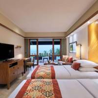 2 Twin Beds Ocean View Club Access