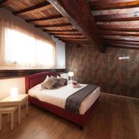 Double Room with Private External Bathroom