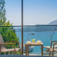Deluxe Room with Sea and Marina View