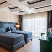 Superior Twin Room with Sea and Marine View