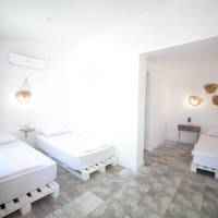 Classic Quadruple Room