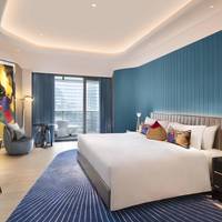 Spectacular Lake View, Larger Guest room, 1 King, Lake view